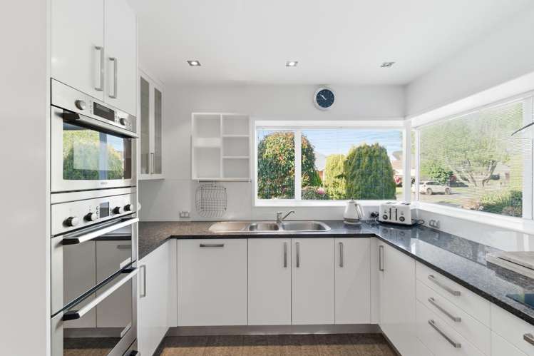 17 Greystoke Lane Avonhead_6