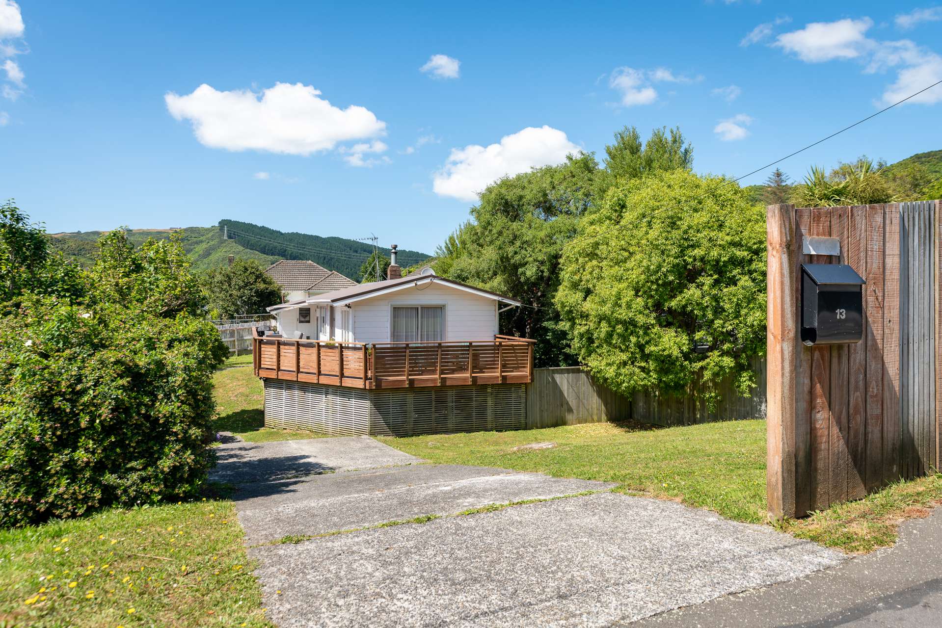 13 Thurleigh Grove Karori_0