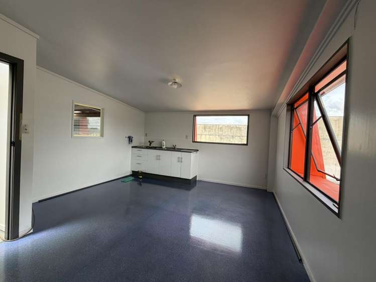 Unit 1, 99 Birch Avenue Judea_10