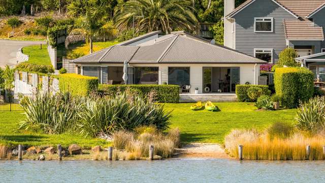 Waterfront living, family memories