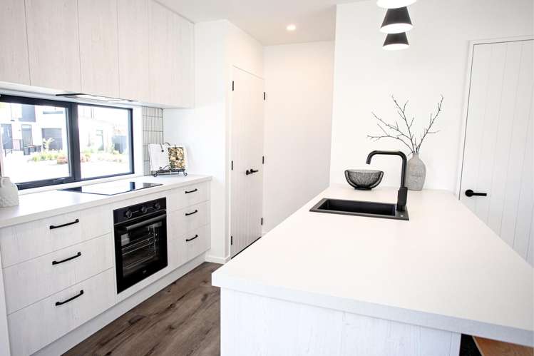 1/37 Wildberry Street Woolston_4