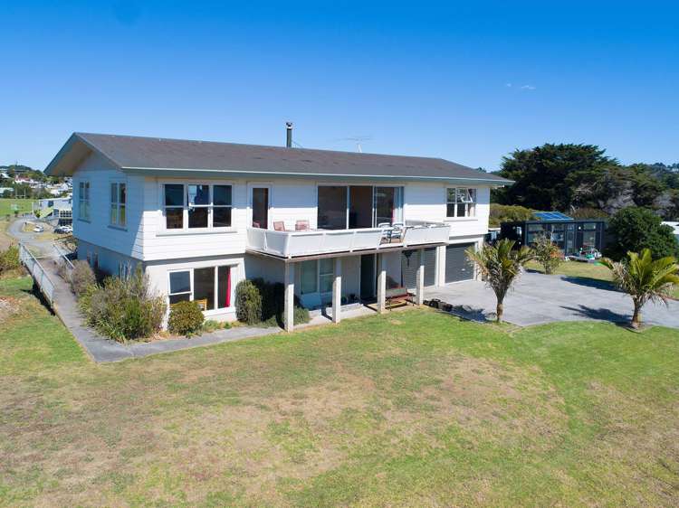 11 Kathy Terrace Stanmore Bay_18