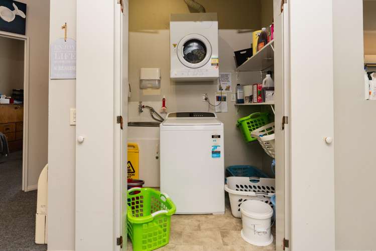 63 Law Street Caversham_17