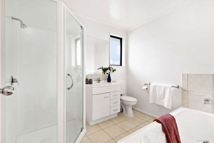 18 Misty Valley Drive Henderson_17