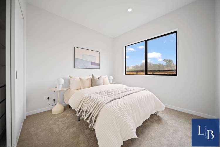 38 Furlough Road Opaheke_13