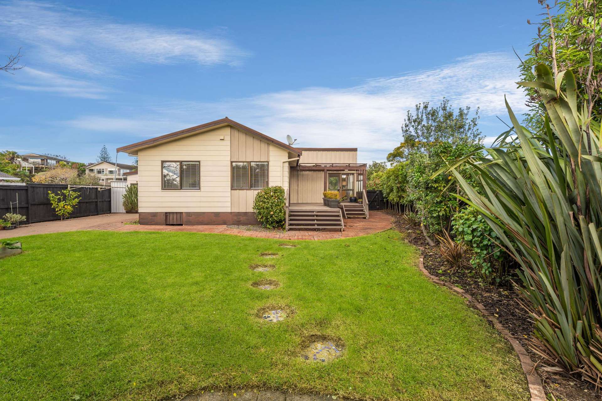 8 Chipping Dale Mangere Bridge_0