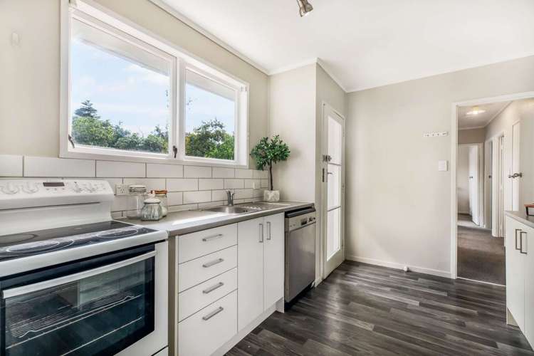 42 & 42A Vina Place Massey_5