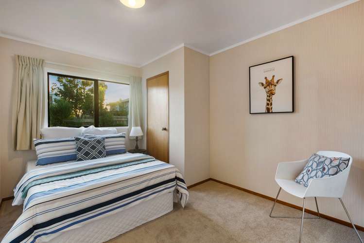 5 Seagrove Road West Harbour_17