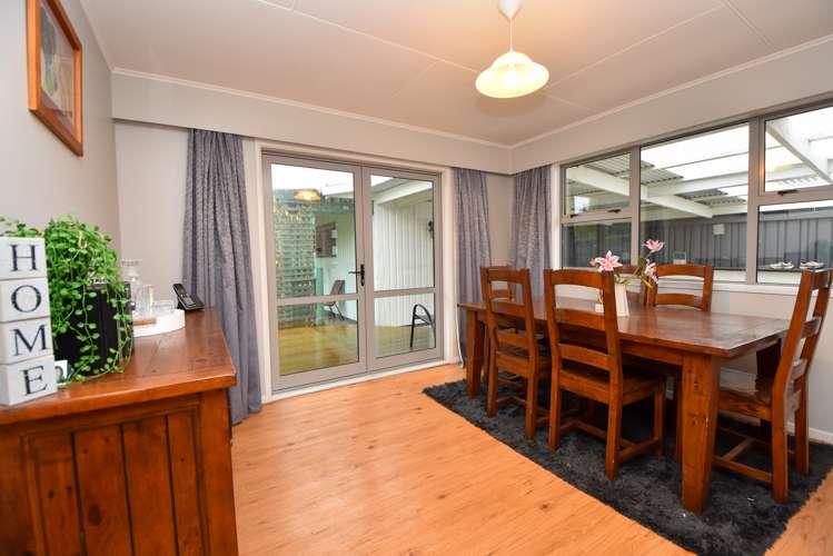 76 Victoria Street Carterton_6