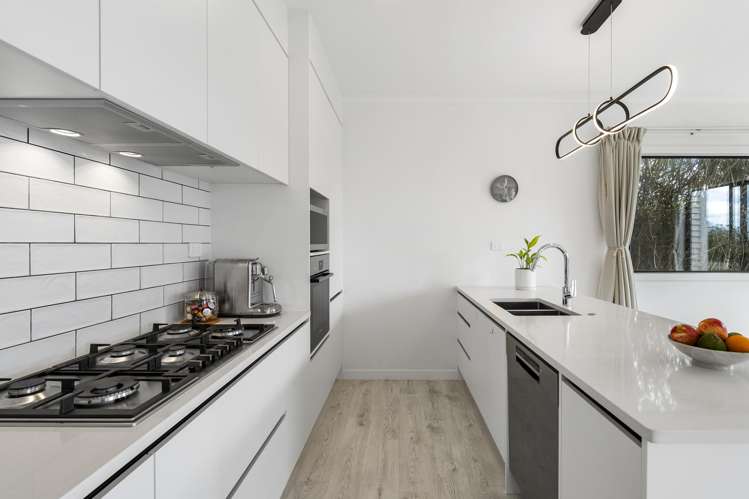 562a Beach Road Rothesay Bay_9