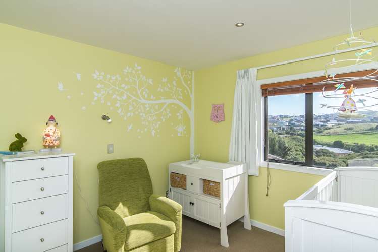 66 Saint Ives Drive Camborne_9