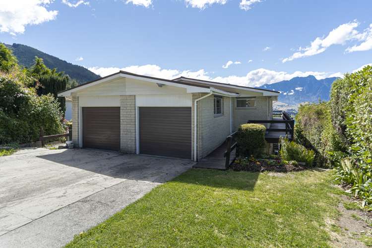 21b Avalon Crescent Fernhill/Sunshine Bay_14
