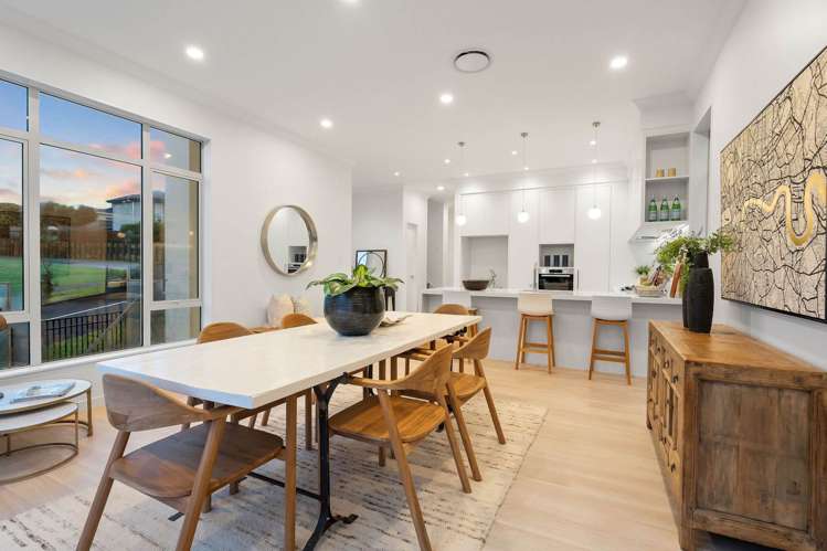 155 Bonair Crescent Silverdale_14