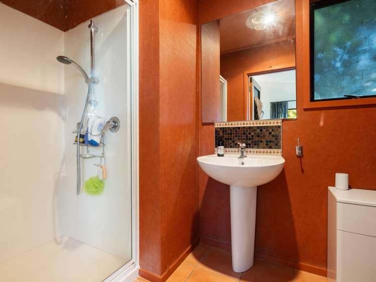 32 Pohutukawa Drive Pukete_11