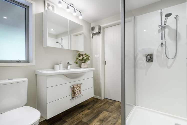 140 Bellevue Road Brookfield_25