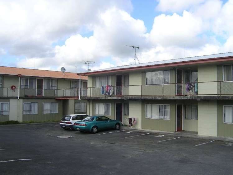 2/33 Seddon Road Frankton_0