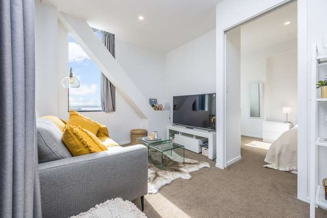 147 Victoria Street West 10015_1