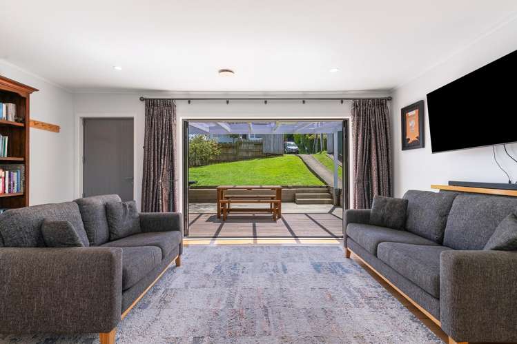 64 Taupo Street Green Bay_14