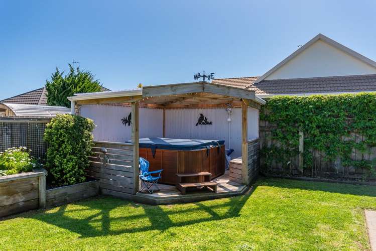 81 Michael Road Paraparaumu Beach_16