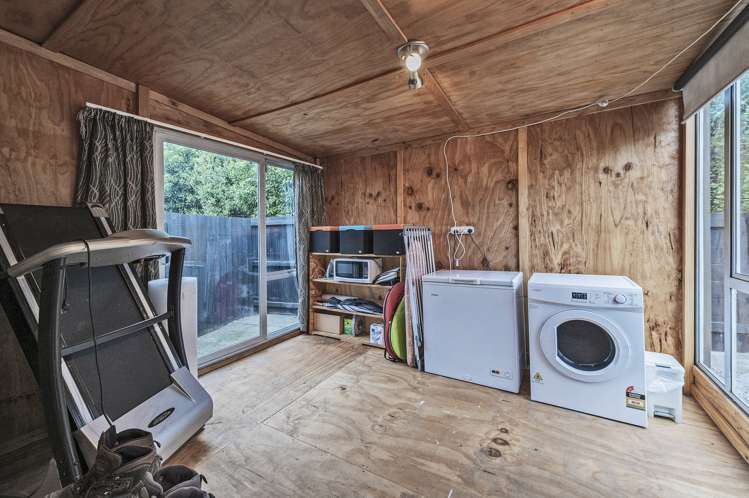 194 Springs Road Hornby_29