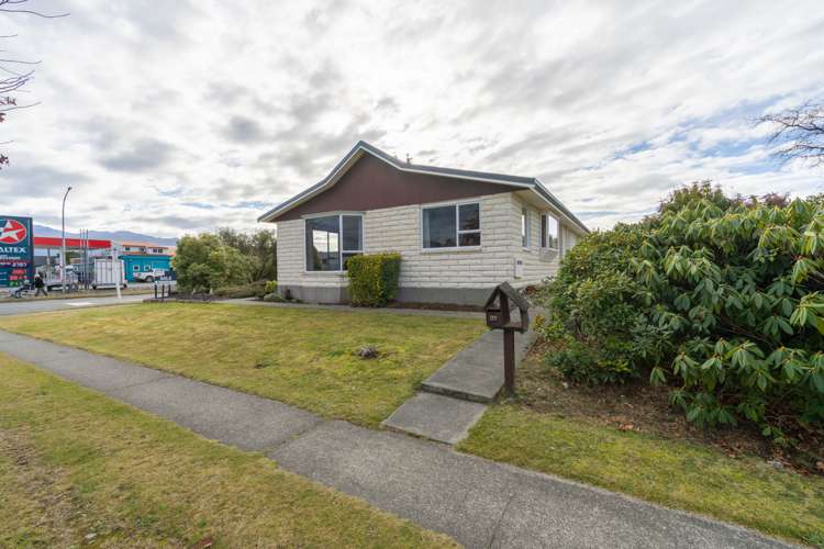 37 Luxmore Drive Te Anau_17