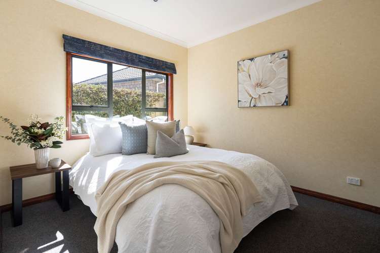 6 Merlin Close Huntington_25