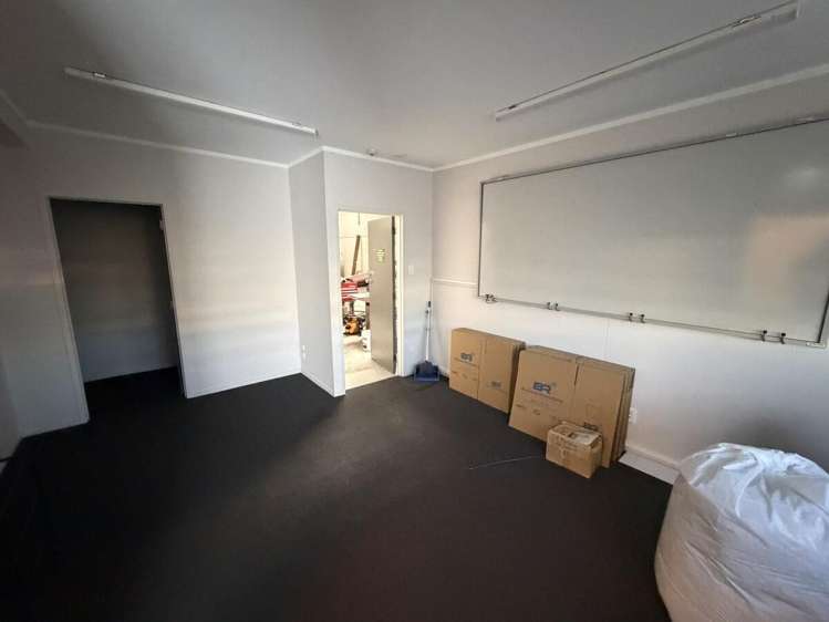 9 Crum Avenue New Lynn_15