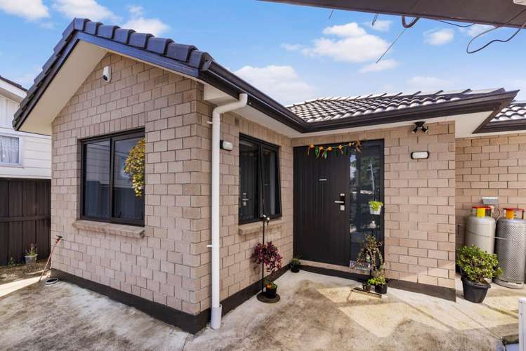 66 Sunlands Drive Manurewa_21