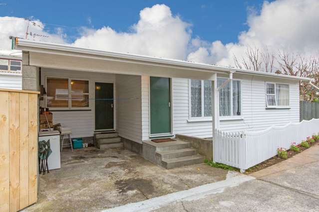 81 Riverside Drive Waiwhetu_1