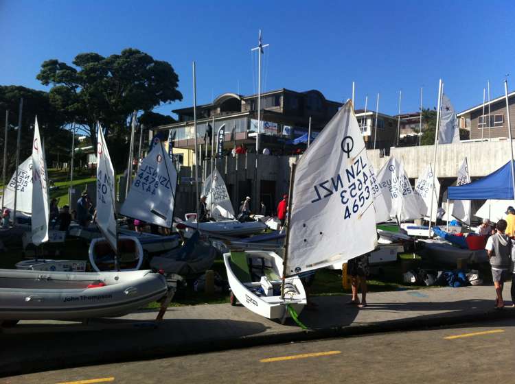 5 Churchill Road Murrays Bay_14