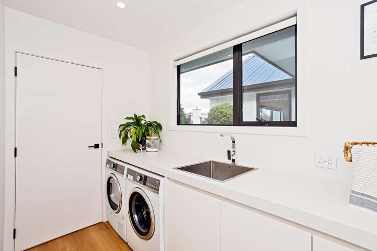 1 Lumsden Drive Waikiwi_34