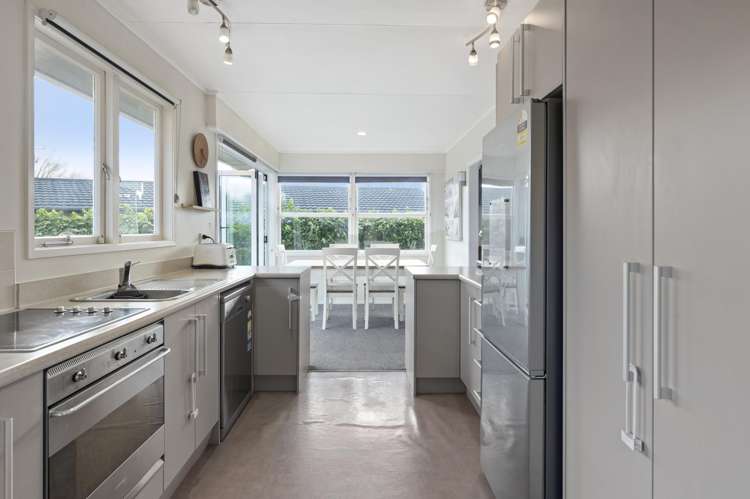 84 Pandora Avenue Westbrook_12