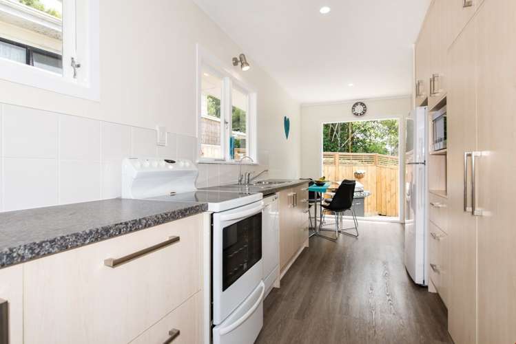 1/18 Blenheim Street Glenfield_6