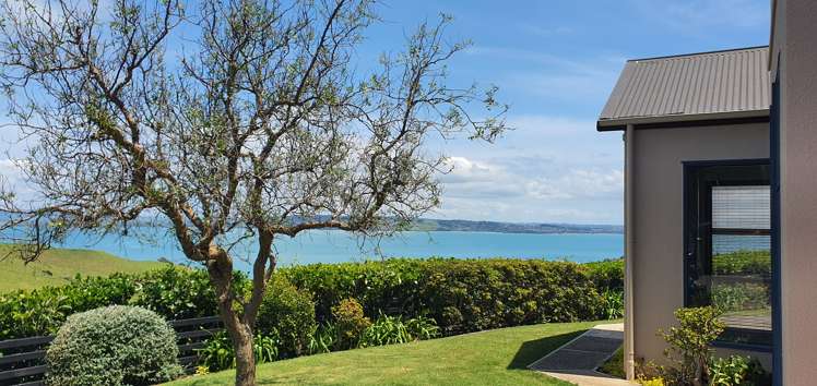 20 Waimangu Road Waiheke Island_34