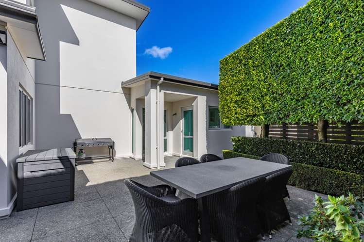 8 Covent Gardens Springlands_36