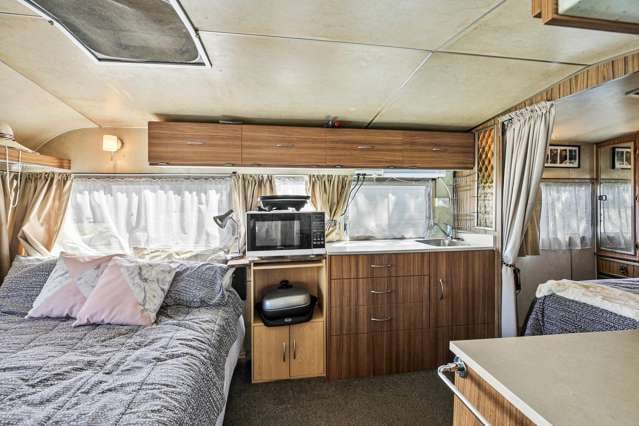 C16/473 Thames Coast Road Te Puru_2