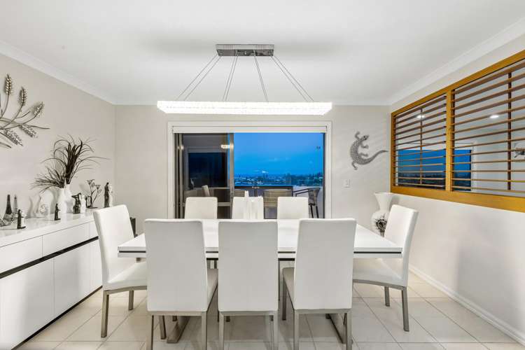 49 The Ritz Orewa_16