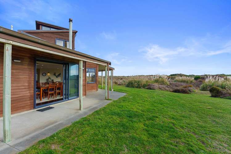 80 Reay Mackay Grove Waikawa Beach_18