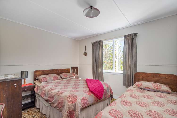 44 Marine Parade Cooks Beach_23