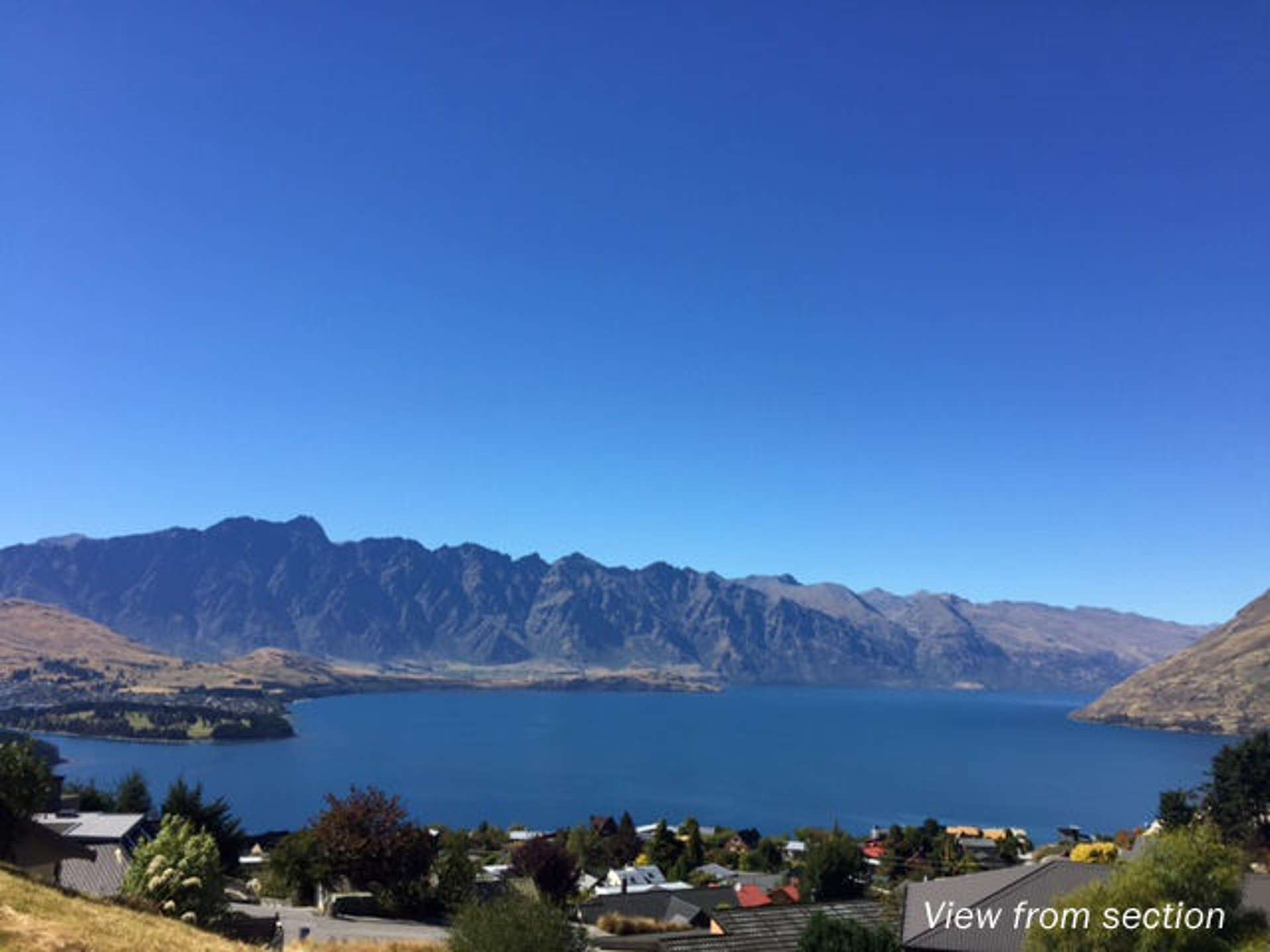 11 Lochy Road Fernhill/Sunshine Bay_0