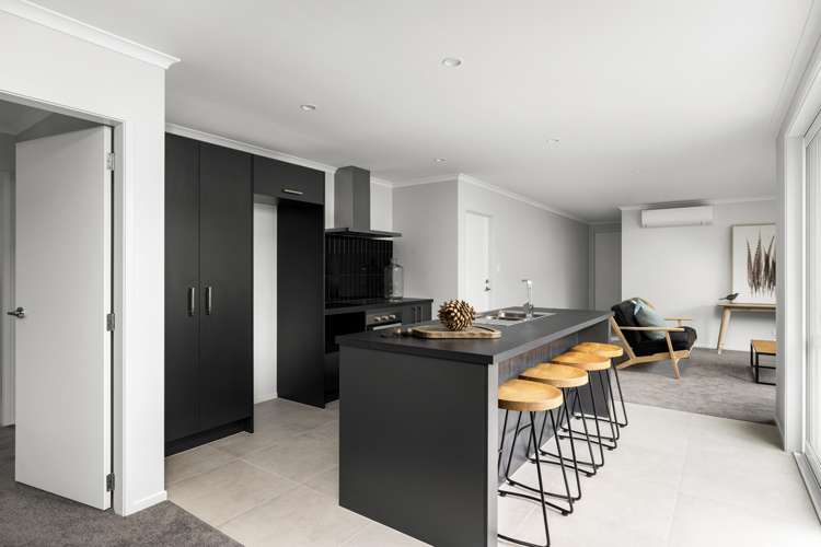 301 Lakes Boulevard Pyes Pa_2