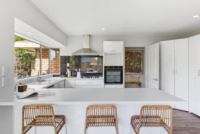 2 Leigh Place Paraparaumu Beach_1