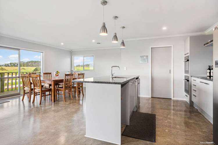 48 Hatton Road Awhitu_10