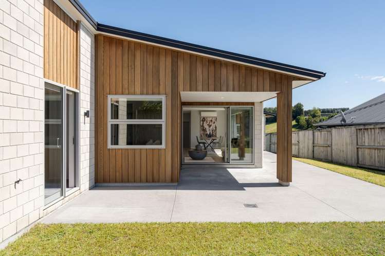 17 Puhirake Crescent Pyes Pa_7