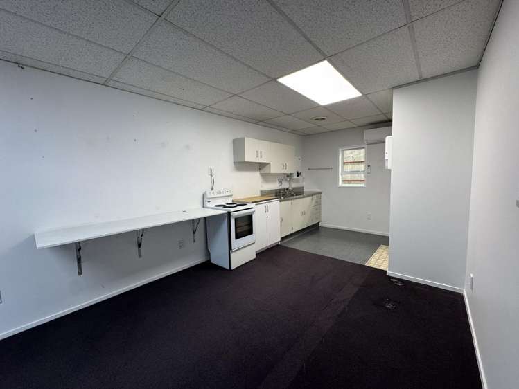 9/4-8 Glover Street Ngauranga_11