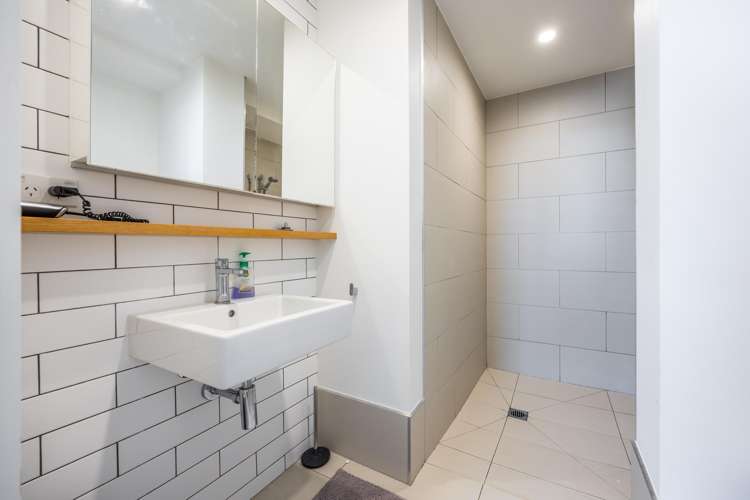 305/30 Enfield Street Mount Eden_16