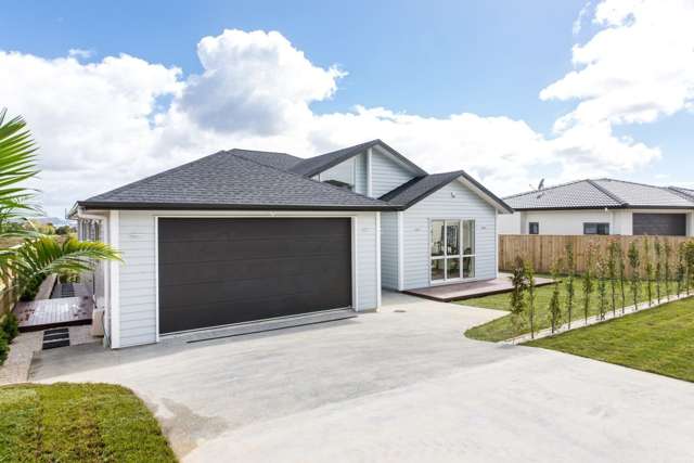 12 Ruth Craig Place Stanmore Bay_3