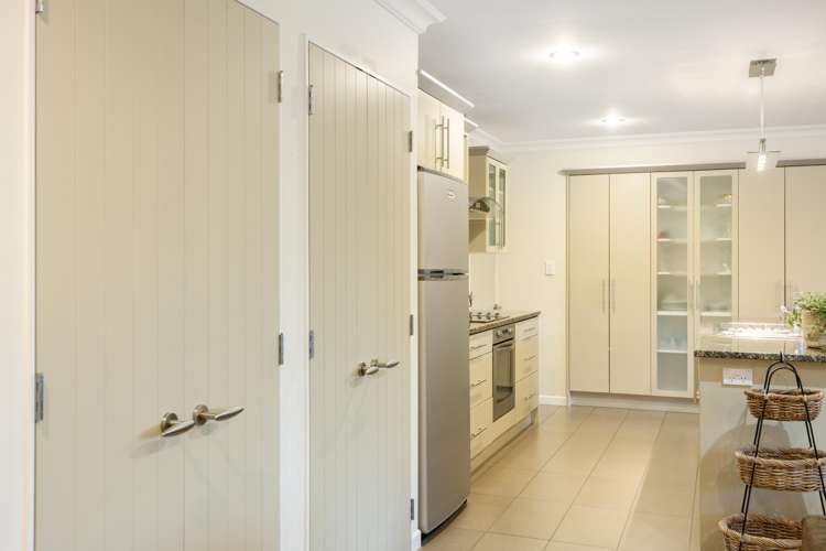 10 Coles Cove Papamoa_9