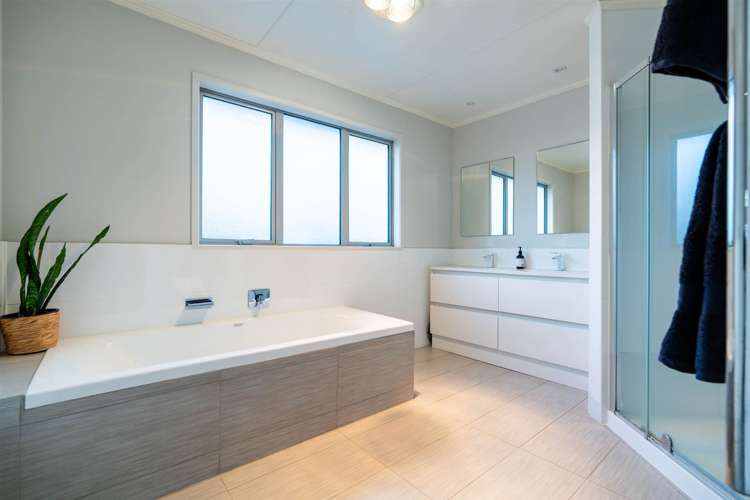 5 Keswick Crescent Huntington_26