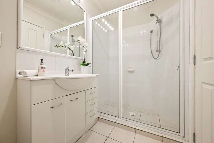 19 Kapiti Street Parklands_11